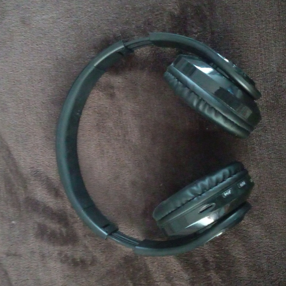 Eg tech Bluetooth headphones